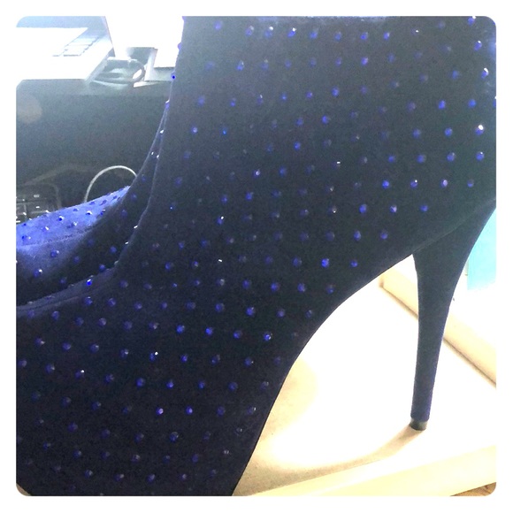 Shoes - Royal Blue Bling 6” Stilettos, like new
